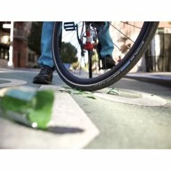 Pneu Vélo Schwalbe Marathon Plus 700 / 28 Pouces -Vélos Loisir Soldes Magasin pneu velo schwalbe marathon plus 700 28 pouces full 3