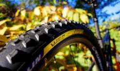 Pneu Michelin VTT Wild XC Racing 29 X 2.35 Pouces TLR -Vélos Loisir Soldes Magasin wildxc6 494x294 8441869d 6786 4e1a a7d9 4623ff630442